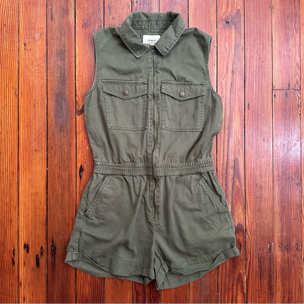 Forever 21 sleeveless shorts flight suit romper Large